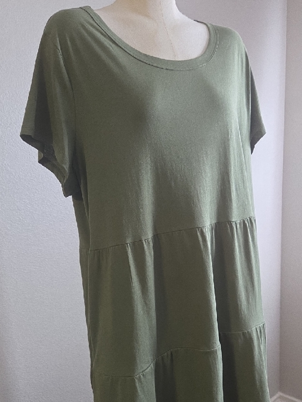 Time and Tru Olive Green Tiered Mini Dress - Picture 2 of 5